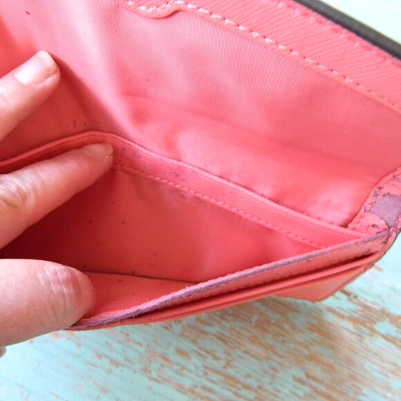 COACH DARCY SLIM ENVELOPE CLUTCH CORAL LEATHER WALLET **AS IS, INSIDE SHOWS WEAR - Picture 8 of 8